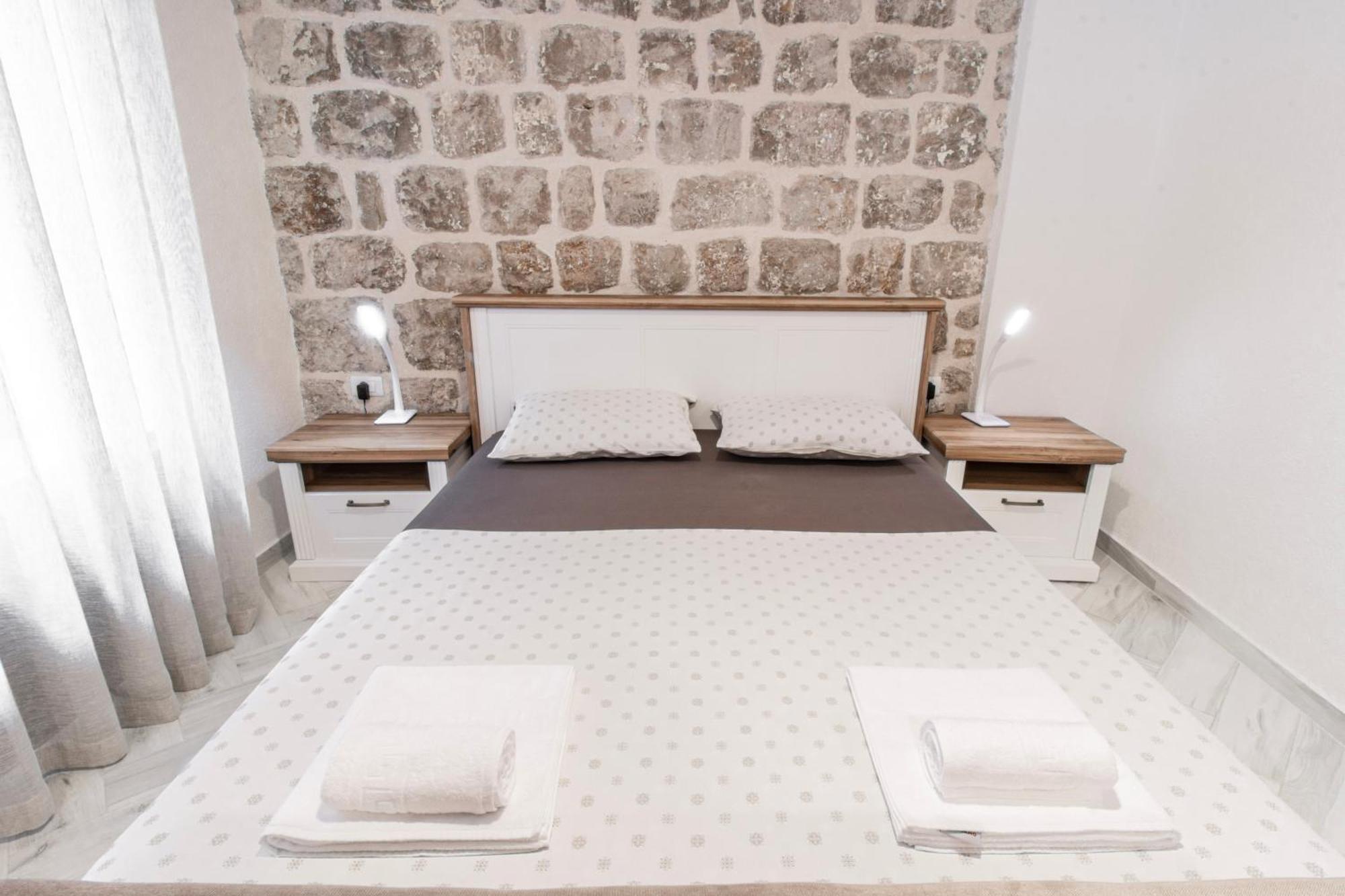 Apartments Florian Lopud Luaran gambar